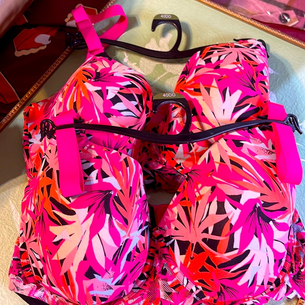 Pink red